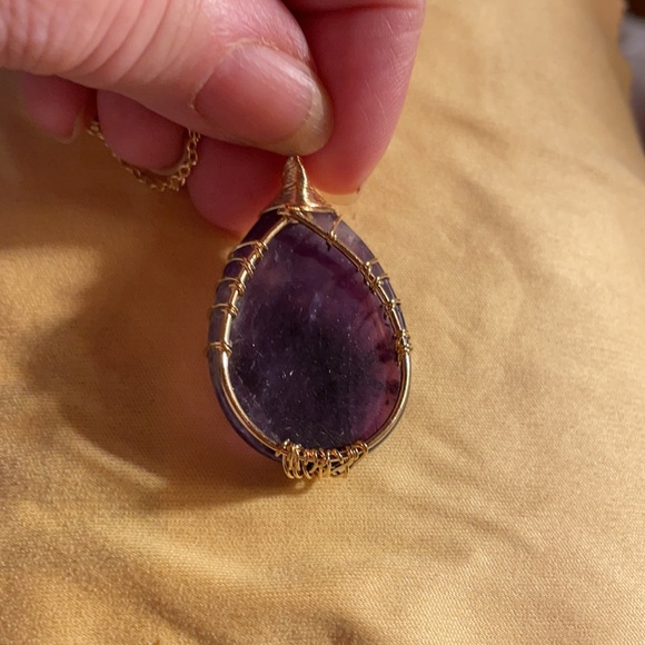 NEW Purple Agate Stone 1 1/4 inches wrapped in Gold - Picture 2 of 4
